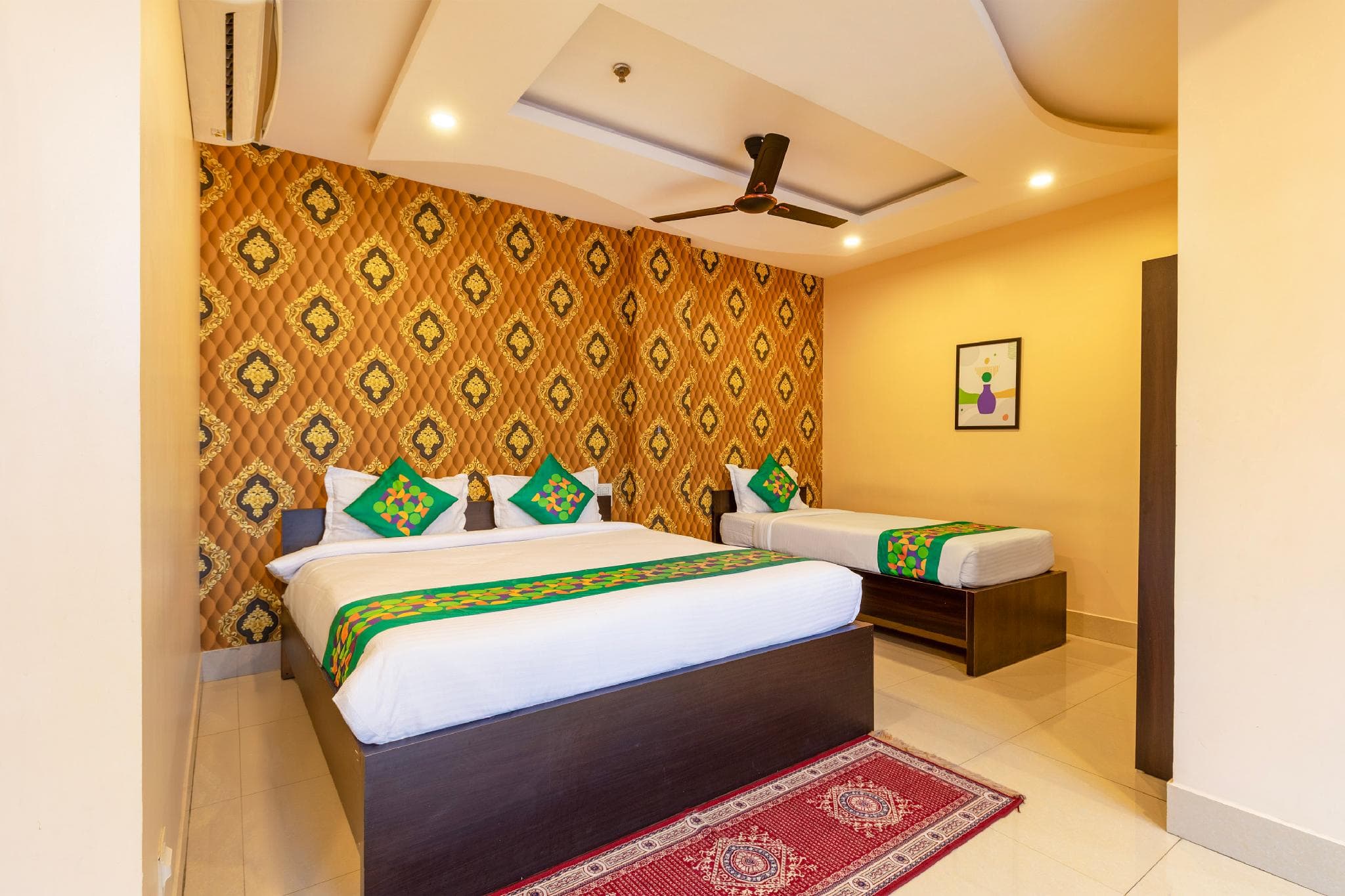 Treebo Hotel Mobi VIP Airport