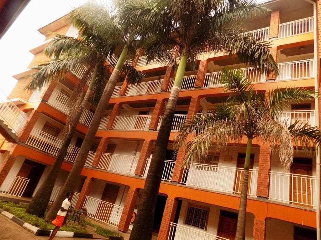 Palm Springs Hotel Masaka