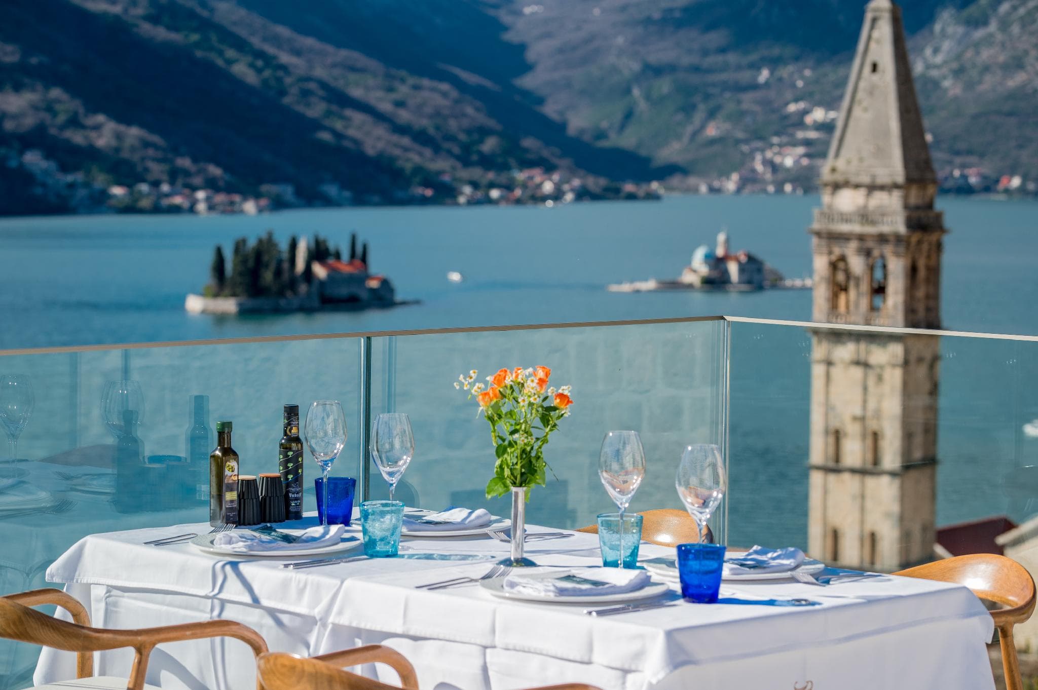 Santa Boka Hotel and Restaurant
