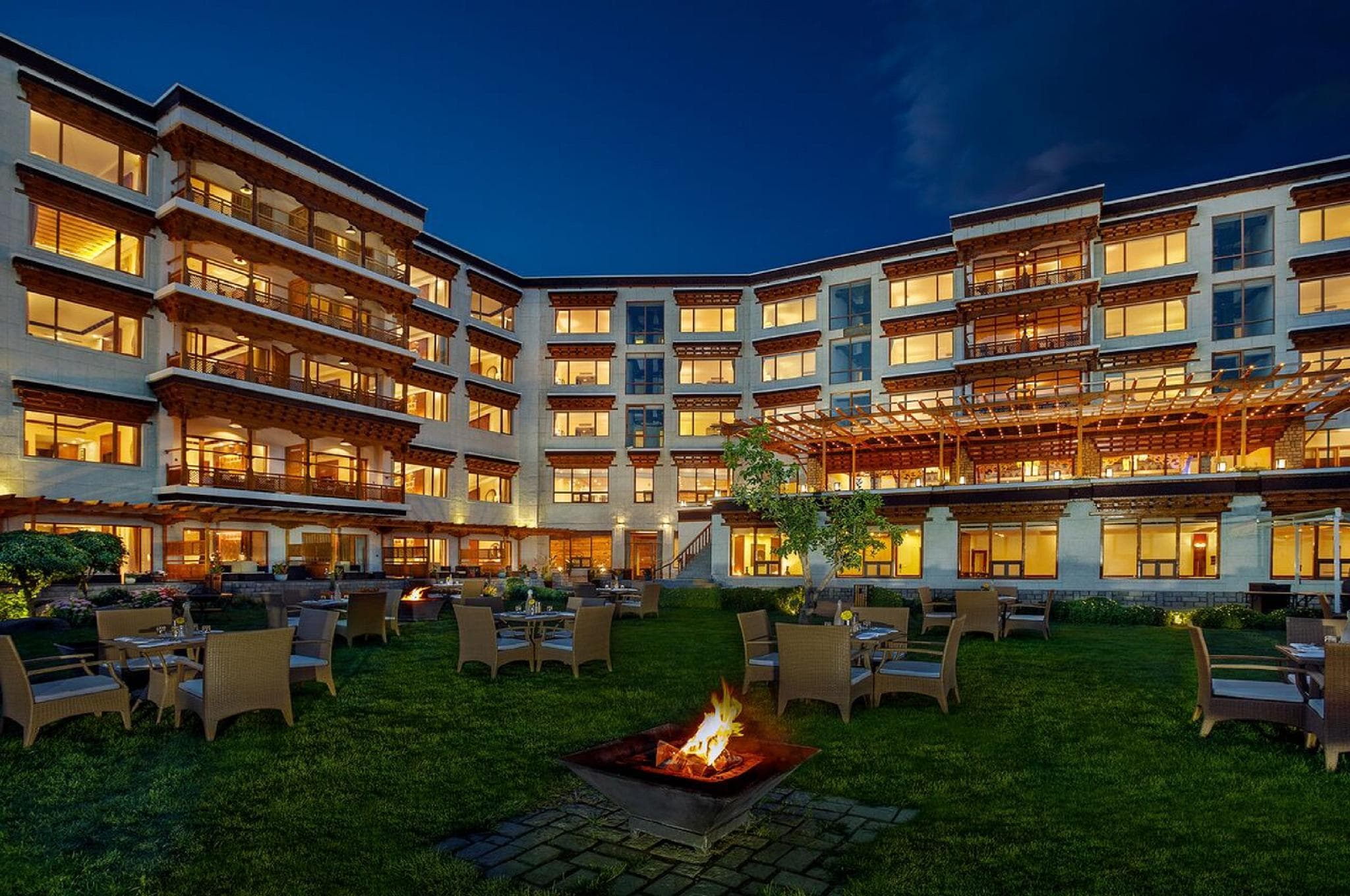 The Grand Dragon Hotel