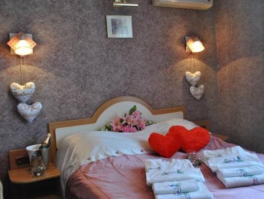 Paradise Hotel