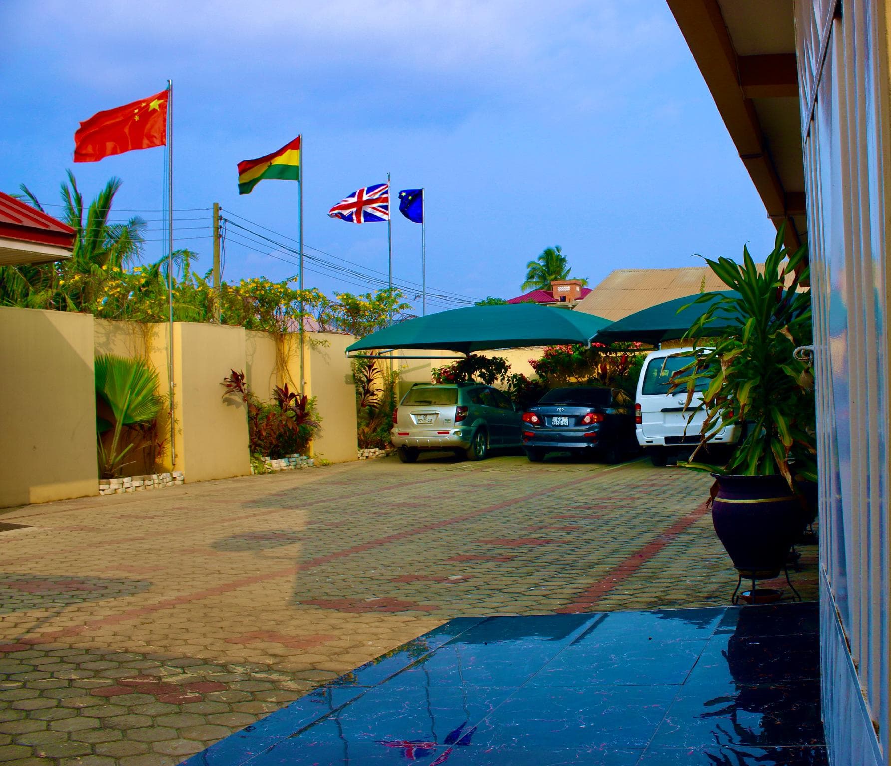 Pasandy Hotel