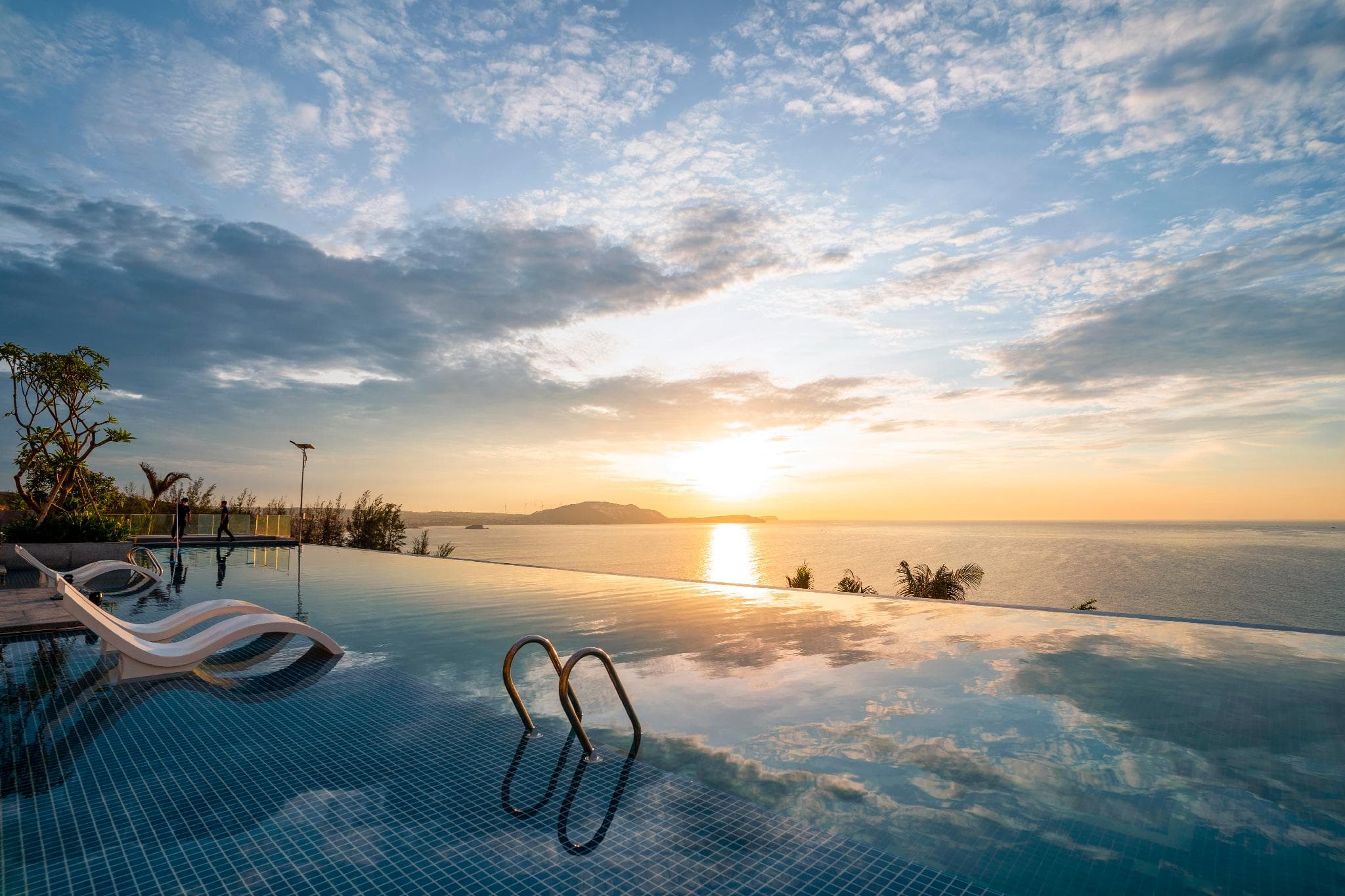 M Continental by Mandala Mui Ne – 24 Hours Stay