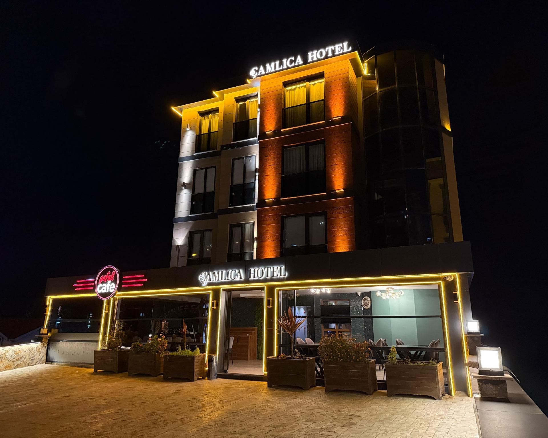 Camlica Hotel