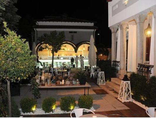 Life Gallery Hotel & Spa