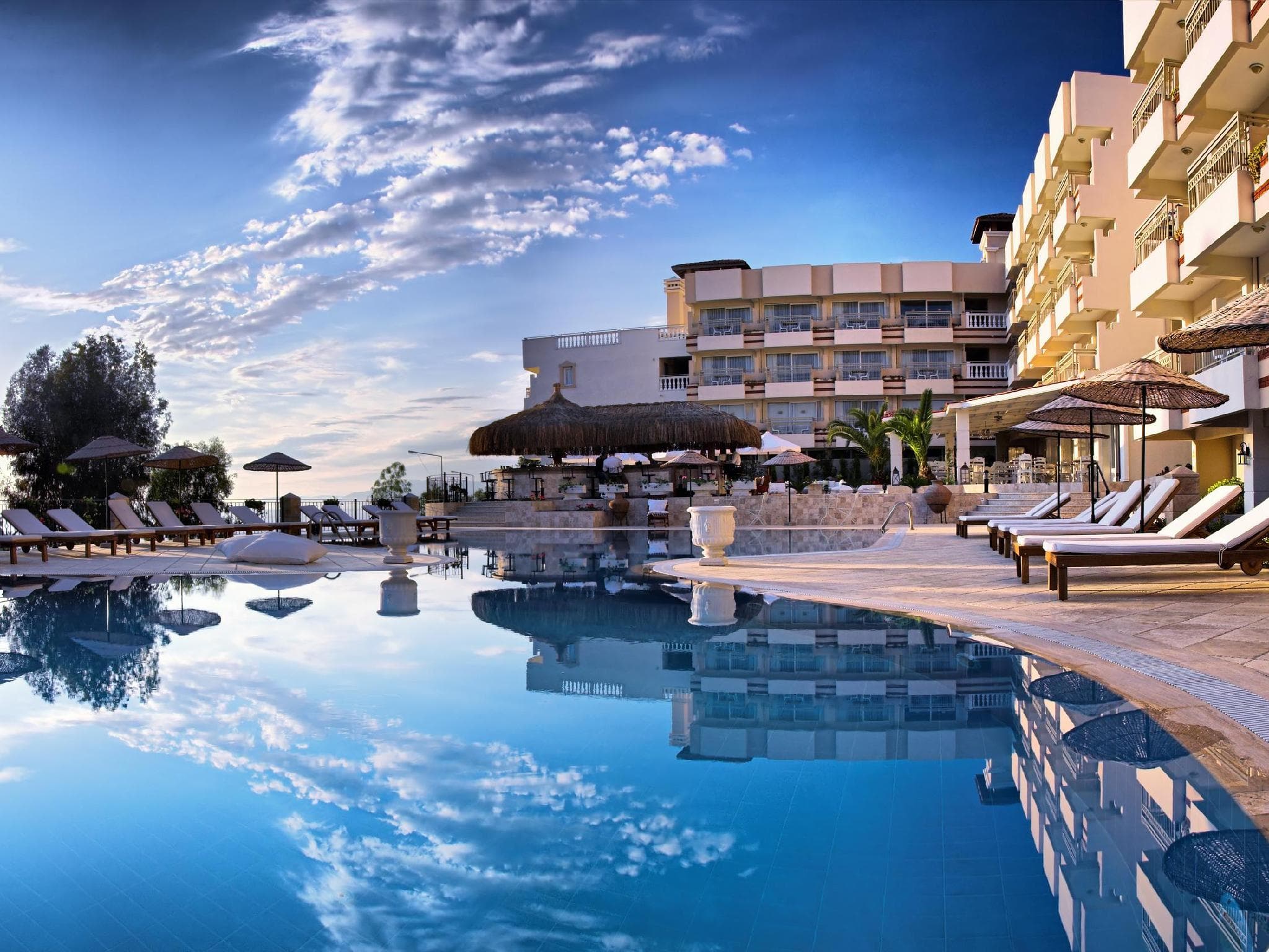 Hotel Carina (Entertainment Hotel)