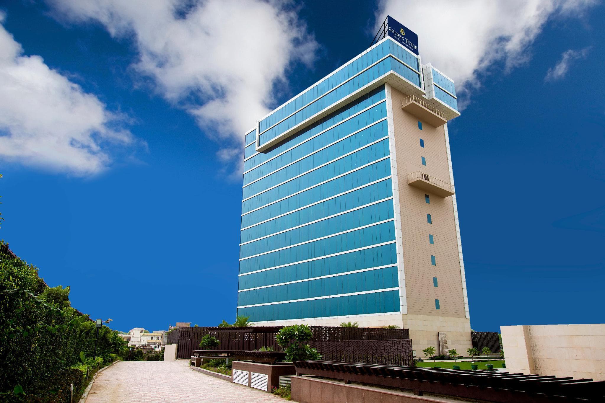 Golden Suites Gurugram by Inde Hotels