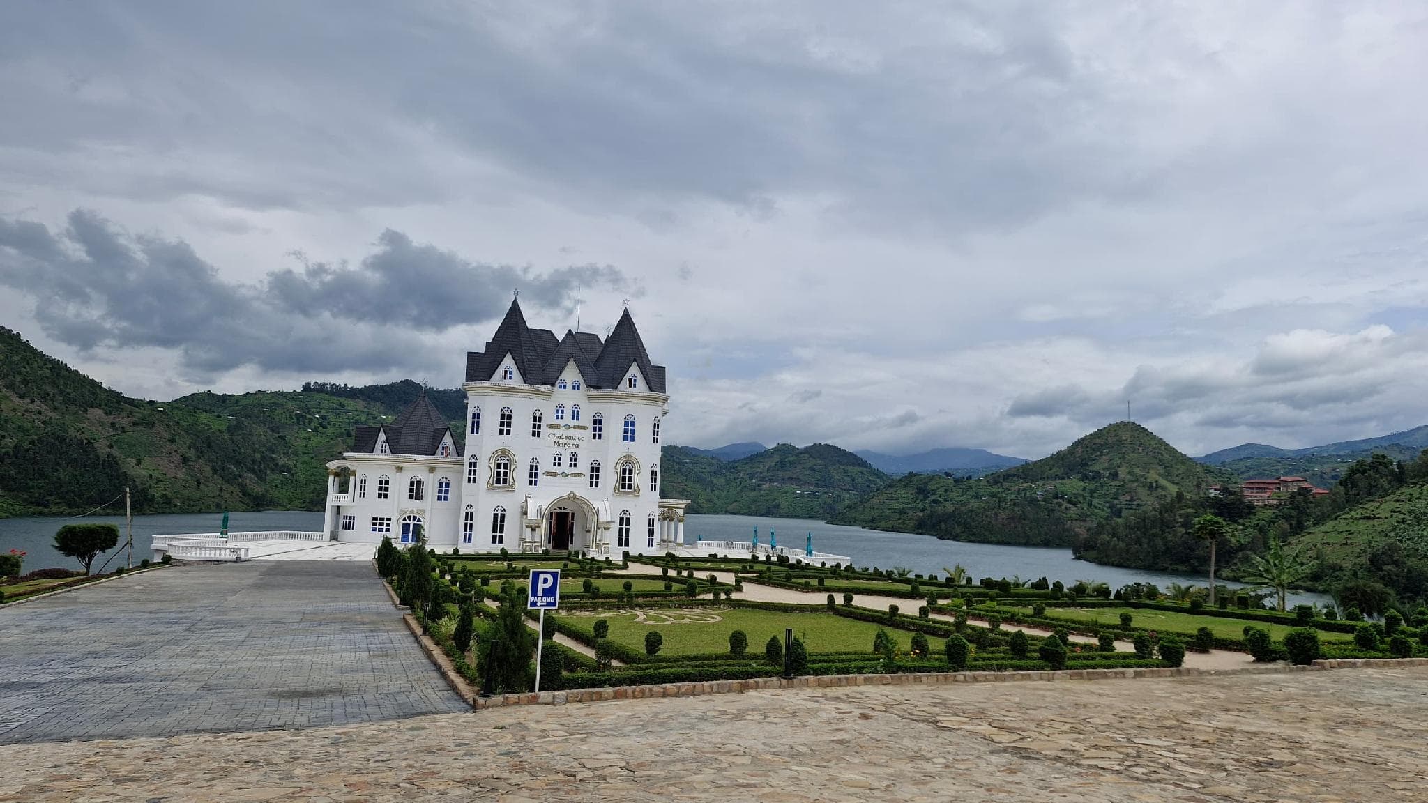 Chateau le marara