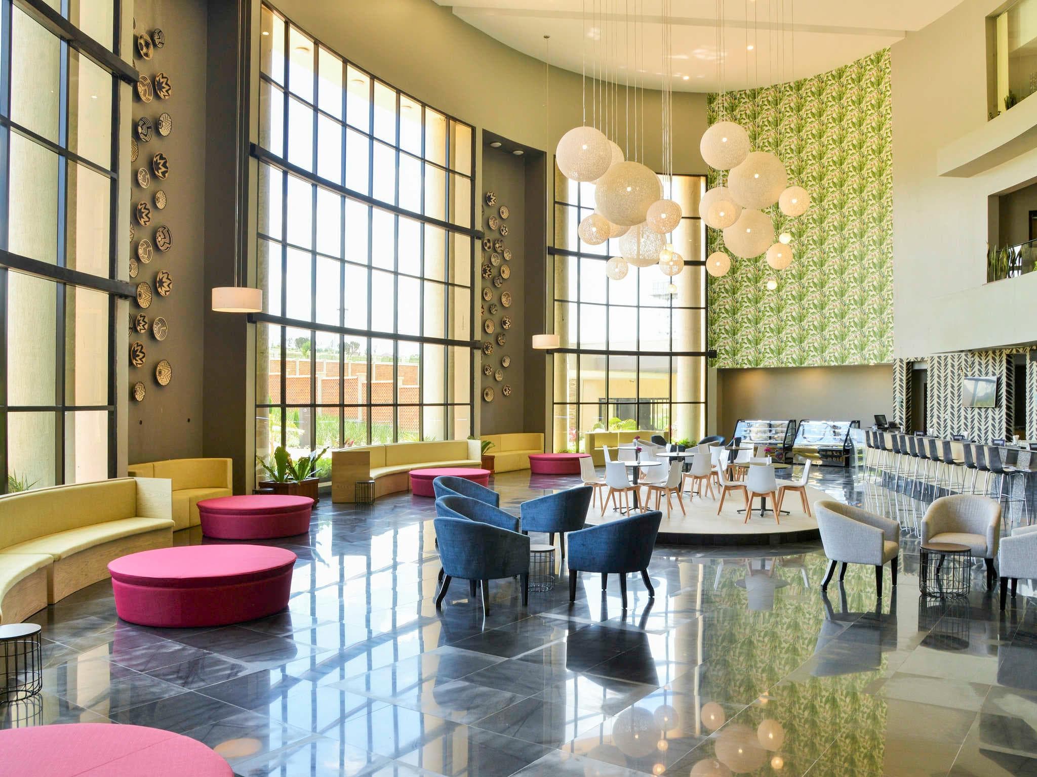 Mantis EPIC Hotel & Suites