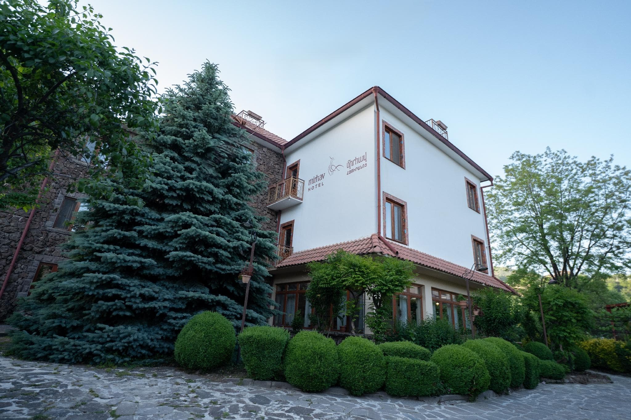 Mirhav Hotel