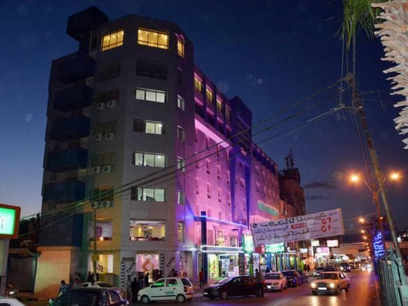 Seven Days Hotel