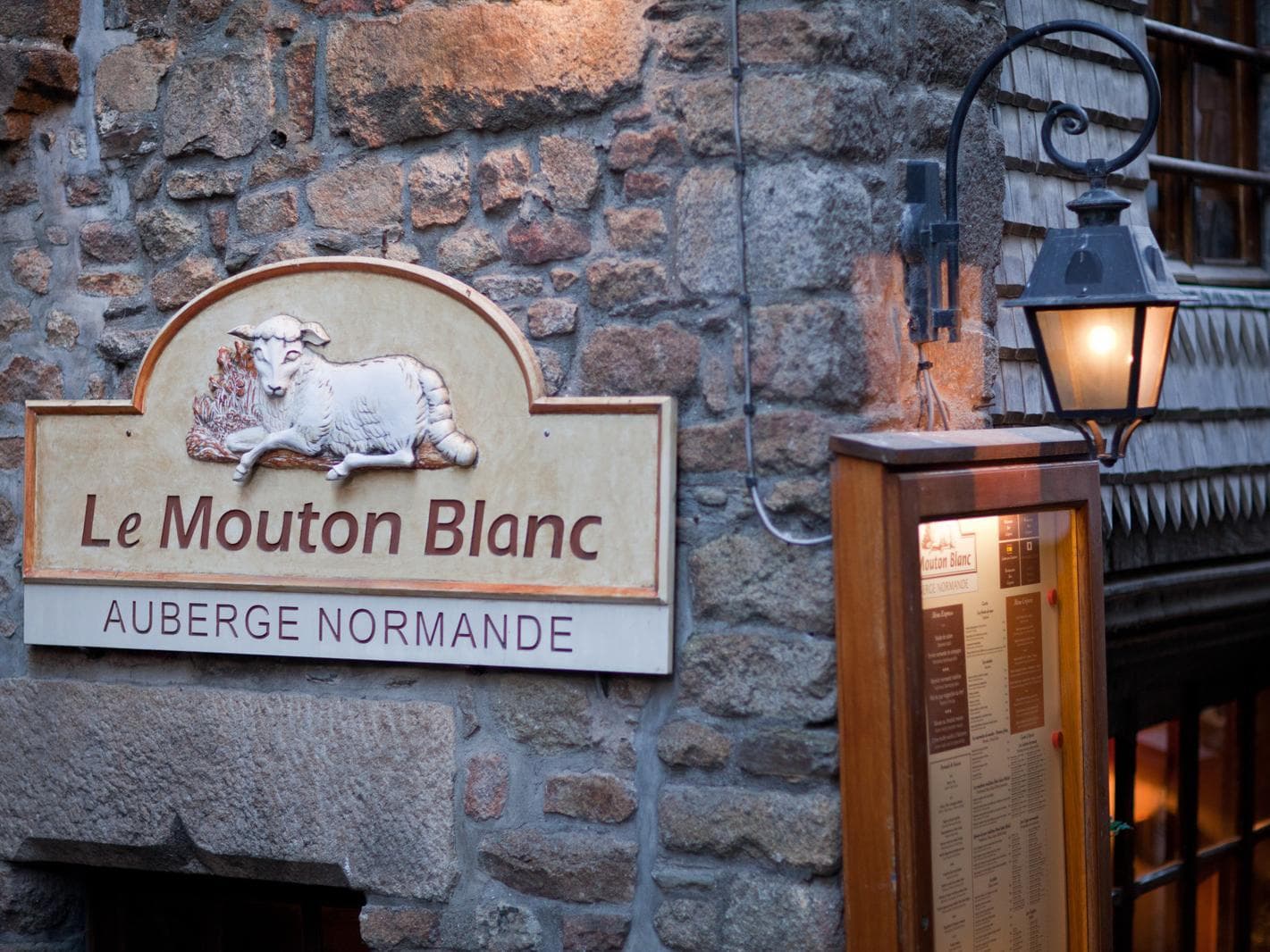 Mouton Blanc Hotel