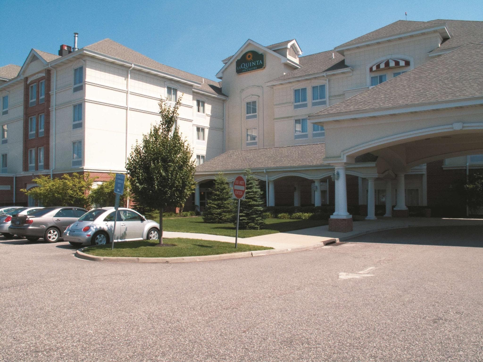 La Quinta Inn & Suites by Wyndham Islip - MacArthur Airport